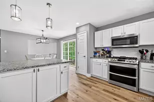 20 Shagbark Ct, Saint Charles, MO 63376 - Photo 8