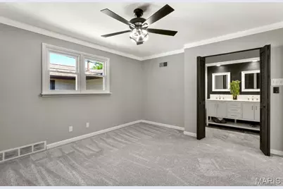 5 Manor Drive, Florissant, MO 63031 - Photo 30