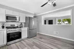 5 Manor Dr, Florissant, MO 63031 - Photo 14