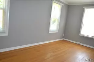 9578 Breckenridge Rd, Breckenridge Hills, MO 63114 - Photo 6
