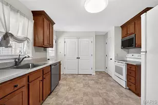 204 Sunshine Dr, Festus, MO 63028 - Photo 18