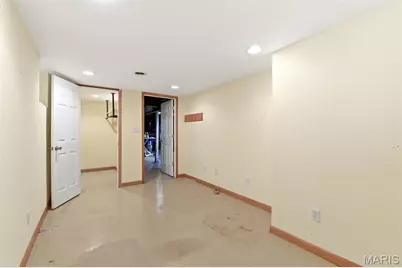3829 Burgen Avenue, Saint Louis, MO 63116 - Photo 20