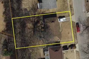 247 Royce Dr, Ferguson, MO 63135 - Photo 16