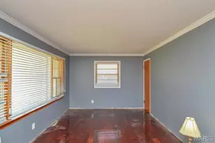 247 Royce Dr, Ferguson, MO 63135 - Photo 8