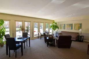 8631 Old Bonhomme Rd, Saint Louis, MO 63132 - Photo 2