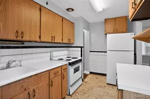 10428 Ashbrook Dr, Saint Louis, MO 63137 - Photo 20