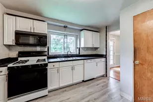 7315 Idamor Ln, Affton, MO 63123 - Photo 14