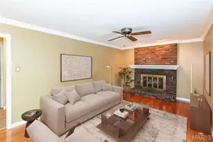 6564 Suson Woods Dr, Saint Louis, MO 63128 - Photo 12