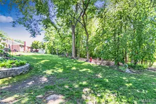 6564 Suson Woods Dr, Saint Louis, MO 63128 - Photo 12