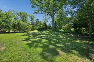 9743 Tesson Ferry Rd, Saint Louis, MO 63123 - Photo 16