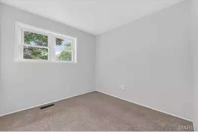 14 Olvera Circle, Florissant, MO 63031 - Photo 10
