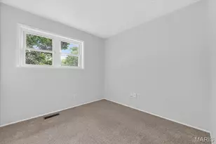 14 Olvera Cir, Florissant, MO 63031 - Photo 10