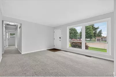 14 Olvera Circle, Florissant, MO 63031 - Photo 4