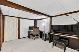1001 Dorne Dr, Manchester, MO 63021 - Photo 14