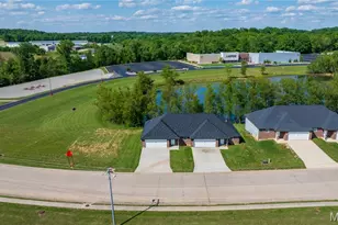 400 E Deerwood Dr, Jackson, MO 63755 - Photo 16