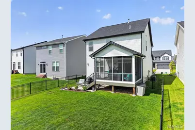 9038 Camino Trail, Saint Charles, MO 63304 - Photo 34
