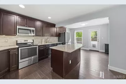 15565 Old Jamestown Road, Florissant, MO 63034 - Photo 4
