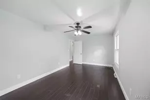 15565 Old Jamestown Rd, Florissant, MO 63034 - Photo 12