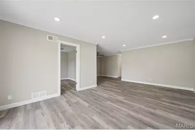 1279 Guelbreth Lane #207, Saint Louis, MO 63146 - Photo 12