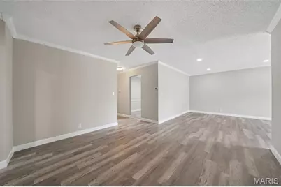 1279 Guelbreth Lane #207, Saint Louis, MO 63146 - Photo 8