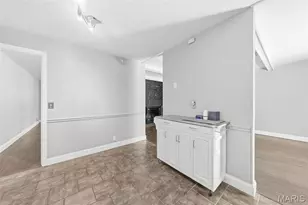 12579 Merrick Dr, Saint Louis, MO 63146 - Photo 18