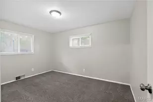 1012 Forestwood Dr, Saint Louis, MO 63135 - Photo 10