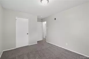 1012 Forestwood Dr, Saint Louis, MO 63135 - Photo 24