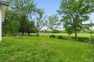 1012 Forestwood Dr, Saint Louis, MO 63135 - Photo 8