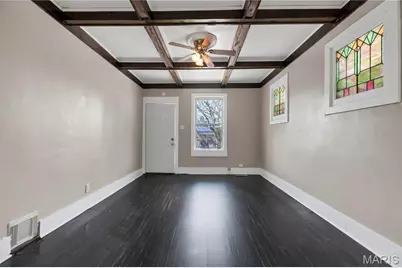 3915 Schiller Place, Saint Louis, MO 63116 - Photo 8