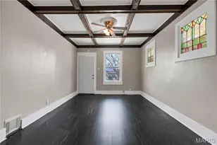 3915 Schiller Pl, Saint Louis, MO 63116 - Photo 8