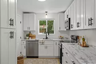 9137 Harold Dr, Woodson Terrace, MO 63134 - Photo 18