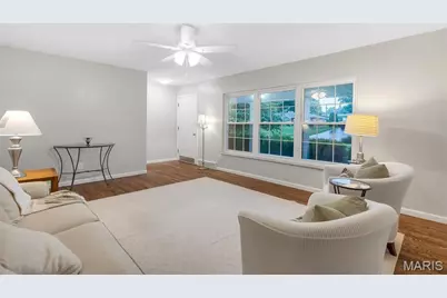 10050 Kalinda Lane, Saint Louis, MO 63128 - Photo 4