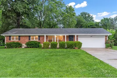 10050 Kalinda Lane, Saint Louis, MO 63128 - Photo 2