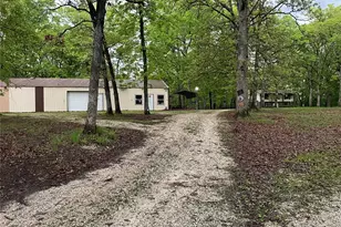 89 Zips Rd, Hawk Point, MO 63349 - Photo 1