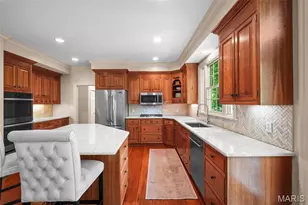 7 Flynn Forest Ln, Glendale, MO 63122 - Photo 16