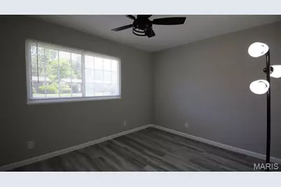 10215 Monarch Drive, Saint Louis, MO 63136 - Photo 12