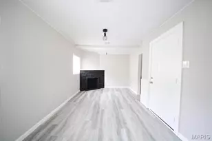10215 Monarch Dr, Saint Louis, MO 63136 - Photo 6