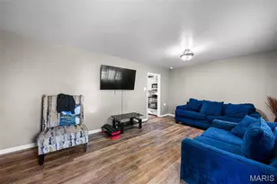 1630 Tyson Dr, Florissant, MO 63031 - Photo 8
