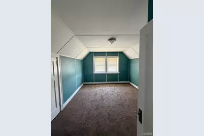 3271 Marshall Avenue, Saint John, MO 63114 - Photo 10