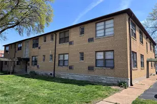 3508 Watson Rd, Saint Louis, MO 63139 - Photo 2