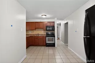 10080 Coburg Lands Dr, Saint Louis, MO 63137 - Photo 14