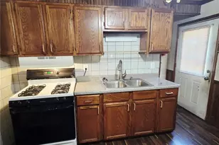 9503 Ridge Ave, Overland, MO 63114 - Photo 6