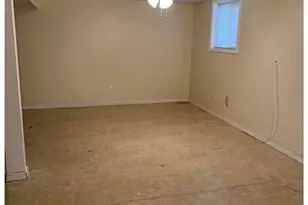 1460 Fox Run Dr, Florissant, MO 63033 - Photo 12