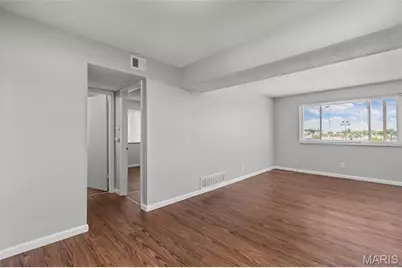 2140 Hampton Avenue, Saint Louis, MO 63139 - Photo 16