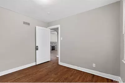 321 Henquin Drive, Saint Louis, MO 63135 - Photo 16