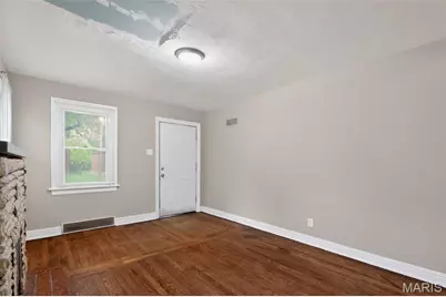 321 Henquin Drive, Saint Louis, MO 63135 - Photo 10