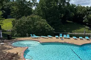 1951 Greenpoint Dr, Kirkwood, MO 63122 - Photo 2
