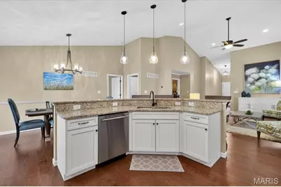 16129 Amber Vista Drive, Ellisville, MO 63021 - Photo 12