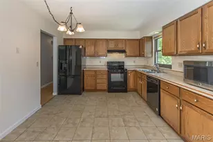 799 Bear Mountain Dr, Saint Peters, MO 63376 - Photo 16