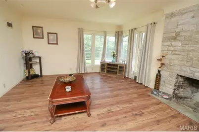 145 Well Drive, Herculaneum, MO 63048 - Photo 6